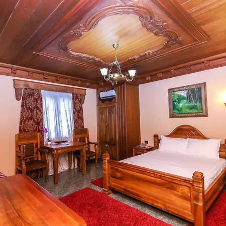 Brilant Antik Center Hotel Tirana