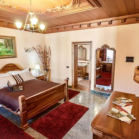 Brilant Antik Center