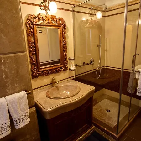 Brilant Antik Center