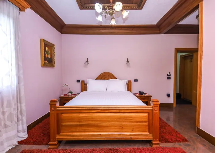 Brilant Antik Center Hotel Tirana