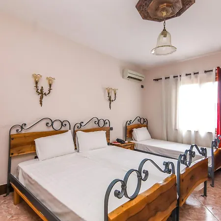 Brilant Antik Center Hotel Tirana