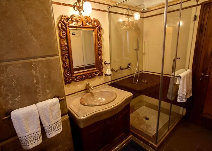 Brilant Antik Center